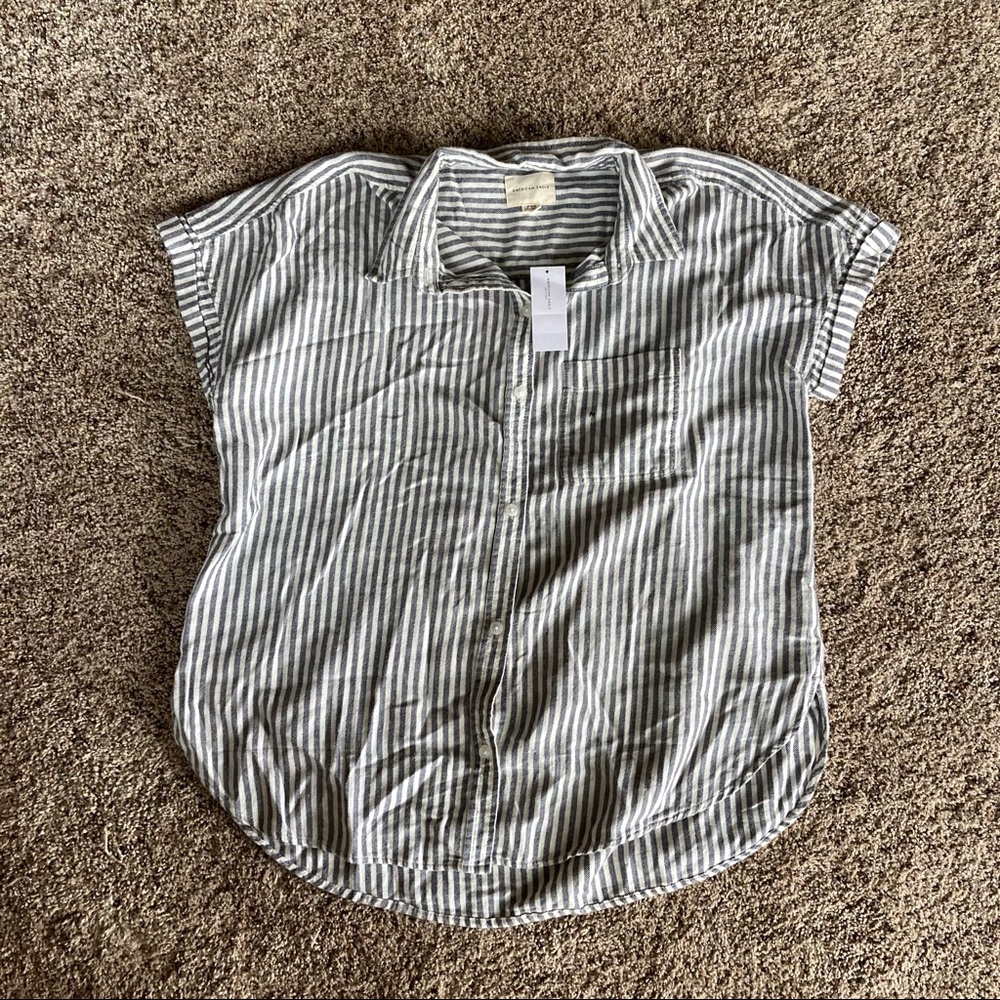 American Eagle Striped Button Up Shirt M NWT